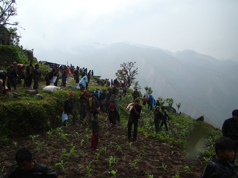 Aid distribution in Gorkha